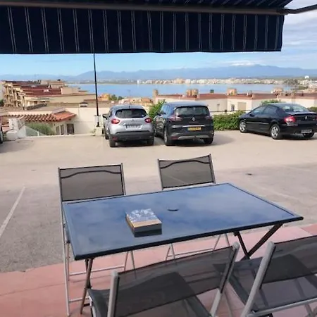 Villegiature Apartman *